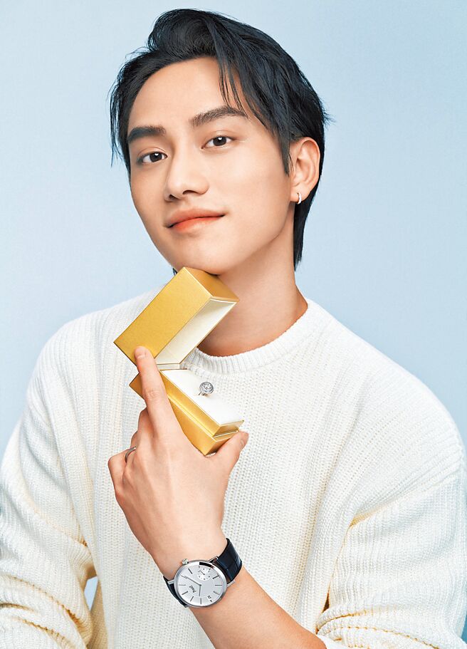 伯爵风格大使范少勋帅气代言伯爵腕表和珠宝。（PIAGET提供）