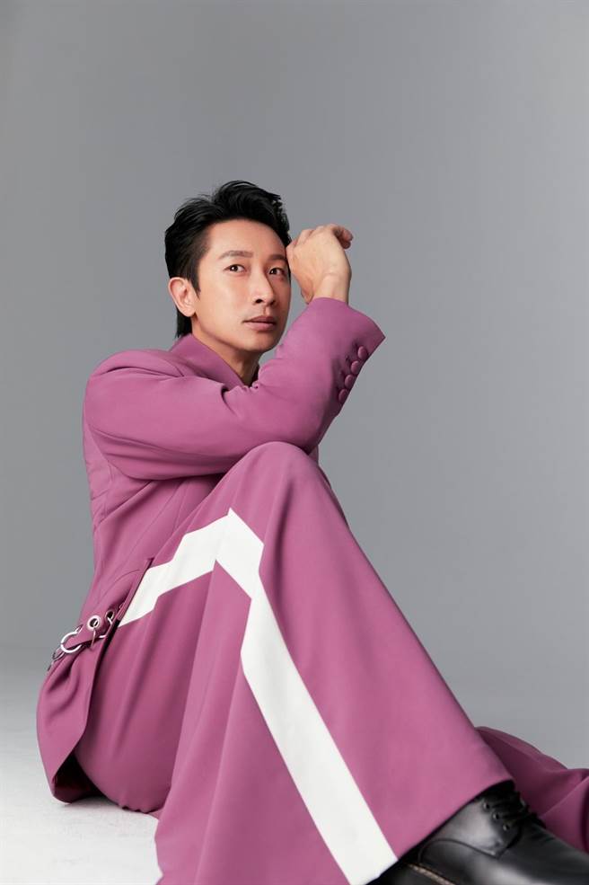 Darren和老婆相处时，都是他撒娇居多。（Darren提供）