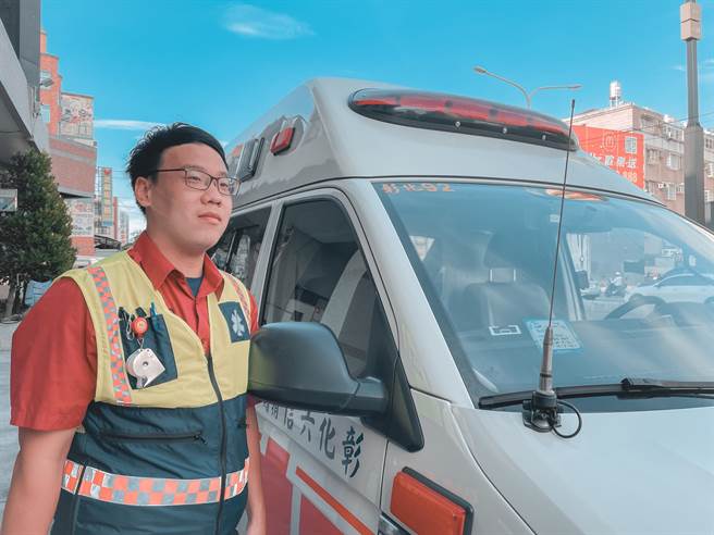 彰化义消分队队员吴丰有，荣获「全国救护志工菁英」。（彰化县消防局提供／吴敏菁彰化传真）