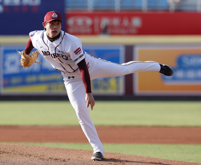 乐天桃猿陈冠宇。（陈怡诚摄）