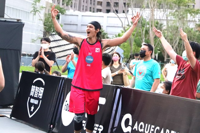 陈京华今天投进两分绝杀球帮助新北Footer夺冠。(3x3.EXE提供)