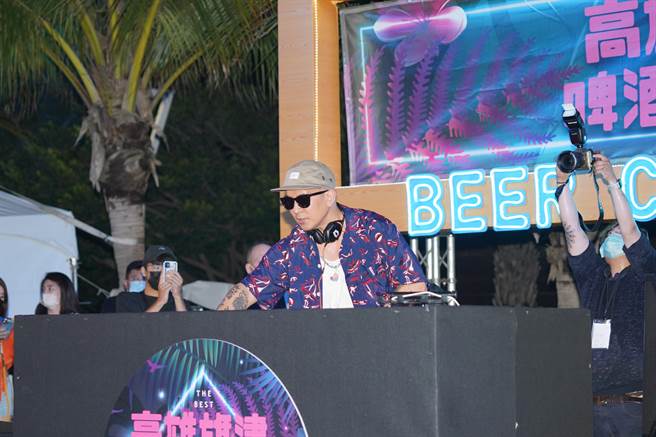 具俊晔（DJ KOO）16日于「高雄旗津啤酒嘉年华」演出，气氛嗨翻。（宽宽整合行销提供）