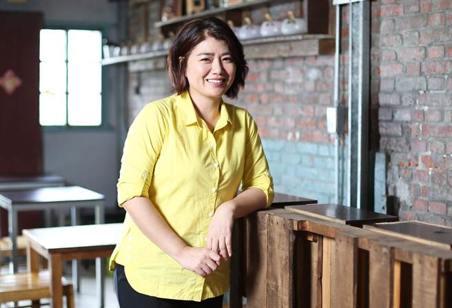 嚴藝文將再繼續挑戰導演工作，並已開始寫新劇本。（陳俊吉攝）