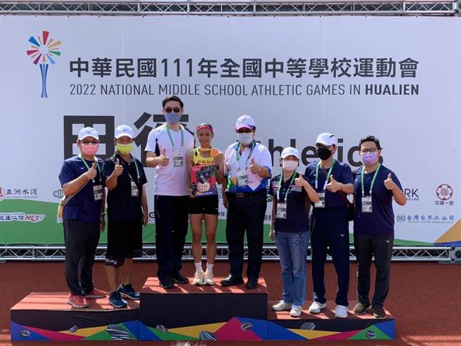 2022年全国中等运动会復赛第2阶段于7月15日至20日登场，今（17日）在田径1500公尺、自由车登山车越野赛项目中，分别由壮围国中陈洁安选手（左４）、罗东高工杨承佑选手勇夺金牌。（宜兰县政府教育处提供／吴佩蓉宜兰传真）