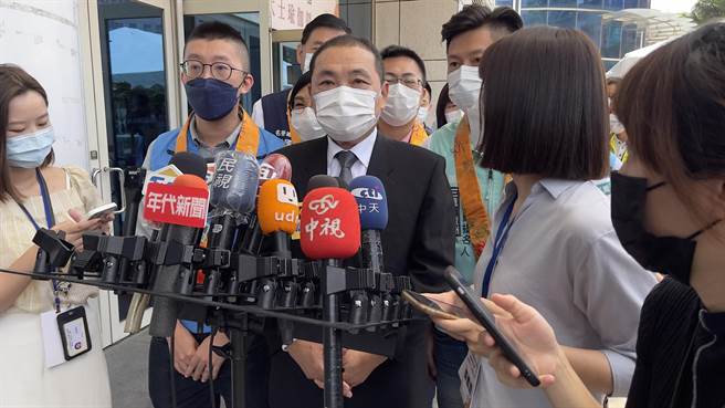 面對林佳龍的各種批評，新北市長侯友宜今天一一回應。（呂健豪攝）