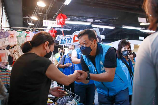 國民黨新竹市長參選人林耕仁提出「市民安心保」政見，符合資格者由市府支付意外險保費。（林耕仁團隊提供／王惠慧新竹傳真）