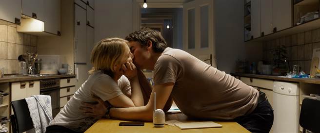 电影《非恋人絮语》讲述成年人的爱情。（传影提供）