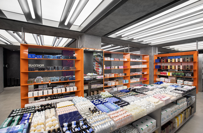 HAYDON黑洞集合国际大牌护肤、欧美专业彩妆和小眾生活方式产品。（取自官网）