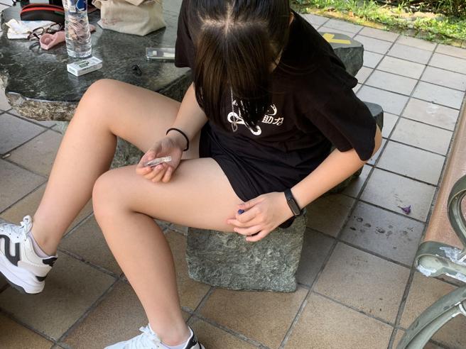 夏季天热出门，应注意各类身体不适。（顏艾珏提供）