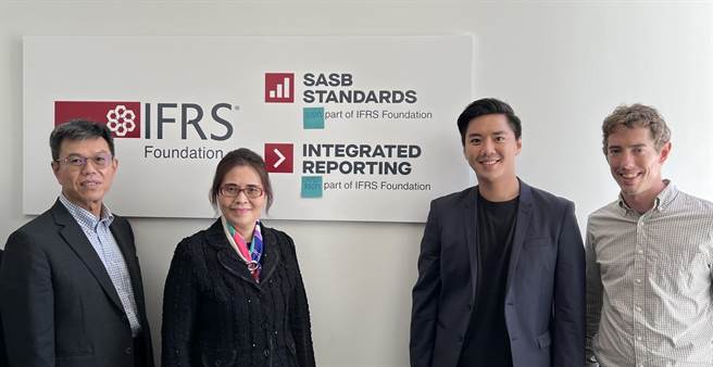 会研基金会代表团赴美拜会永续准则理事会（SASB) ，左到右周世昊、王怡心、费聿德、Sam Wallace 。（王怡心提供）