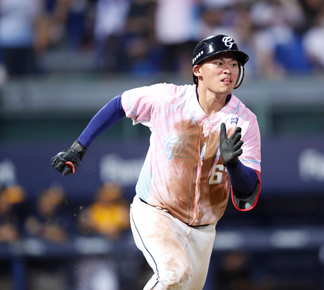 富邦悍將辛元旭。（陳怡誠攝）