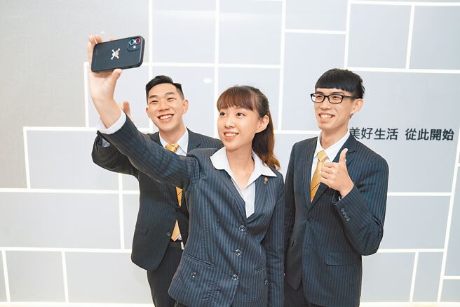 永慶房屋提供新人的收入保障、教育訓練和就近服務的機會。（永慶房屋提供）