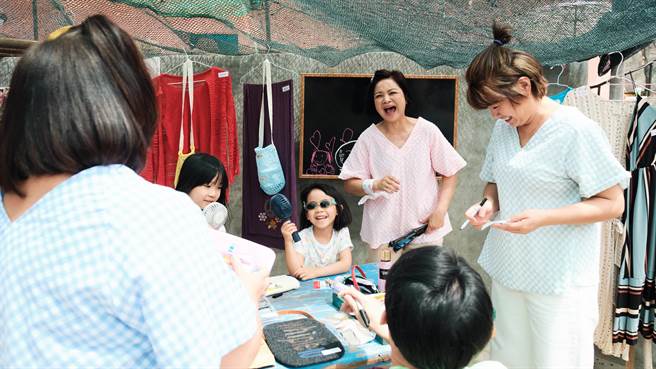 兔寶、二寶童言童語逗樂觀眾。（桂田文化藝術基金會提供）