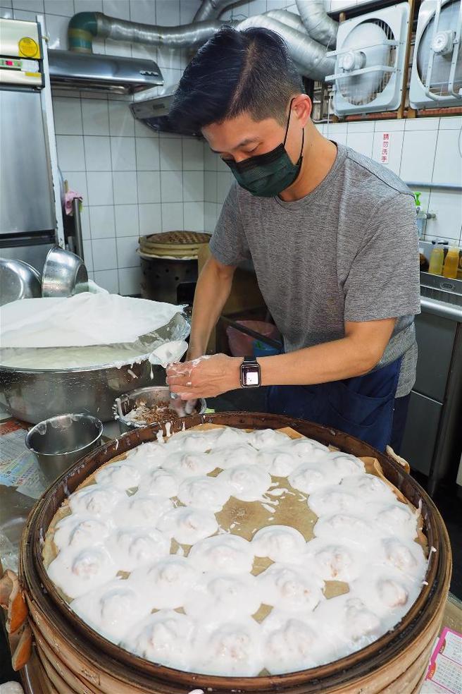 剑潭肉圆王清蒸肉圆。(图/林格立)