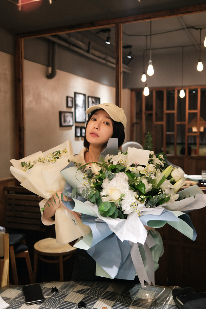 秦岚素顏依旧超漂亮。（图／取材自秦岚工作室微博）