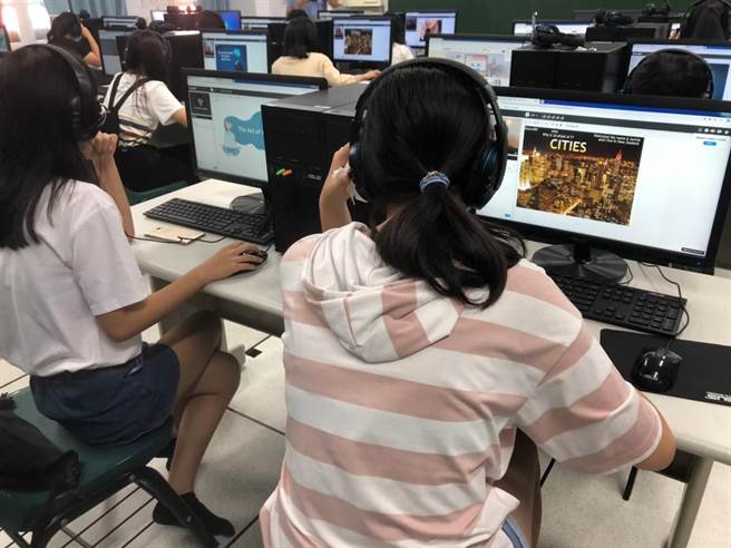 台中市免费「云端英语学堂」获好评。(台中市教育局提供)