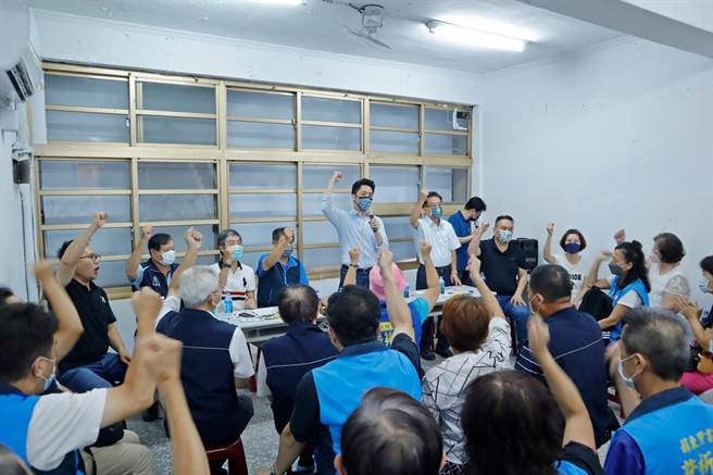 國民黨台北市長參選人蔣萬安今拜訪士林後援會。（蔣萬安辦公室提供／楊亞璇台北傳真）