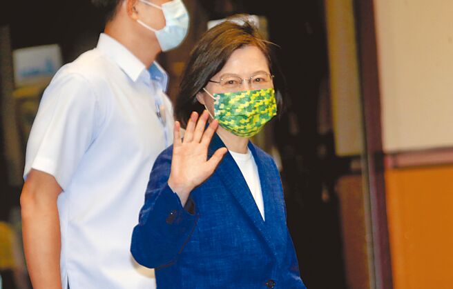 台灣民意基金會今（19）日公布最新民調，5成3贊同蔡英文處理國家大事的方式，3成5不贊同。（資料照片）