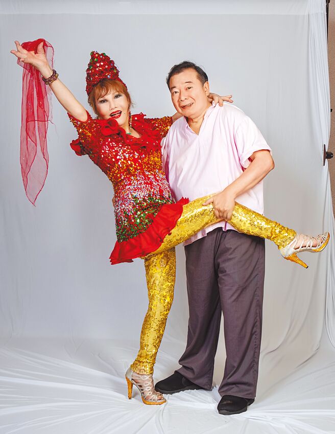 廖峻（右）、澎澎暌违近40年合体，唤醒粉丝回忆。（黄华安摄影、提供）