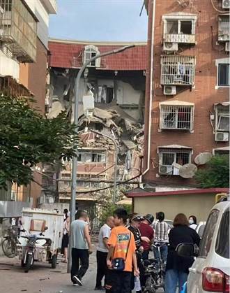 天津北辰區6層樓建築被炸毀 外牆崩塌超驚悚