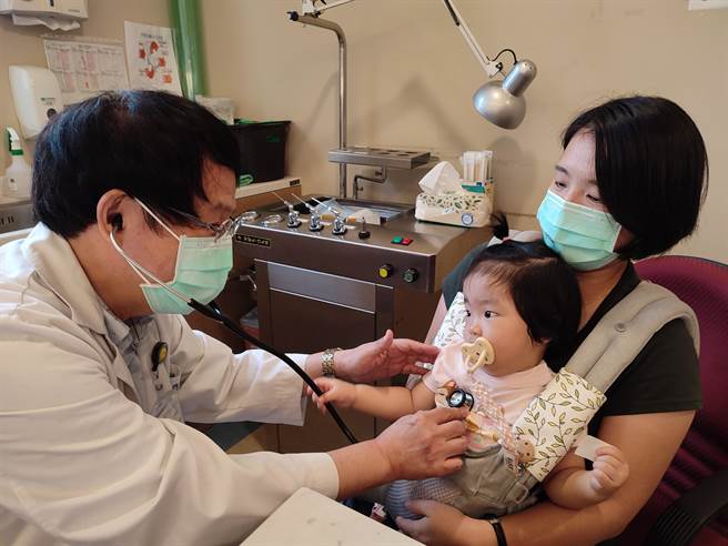 茂盛医院儿科门诊近日遇到几位患有长新冠的婴幼儿来就诊。（茂盛医院提供／冯惠宜台中传真）
