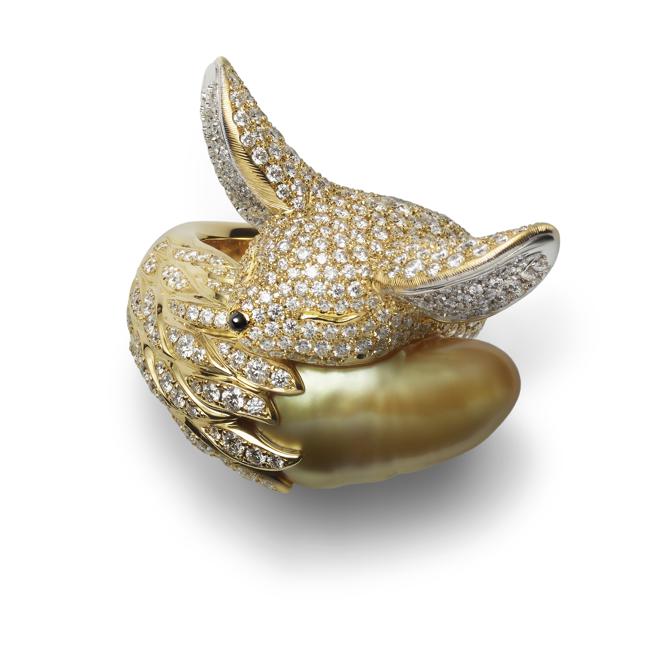 MIKIMOTO Wild And Wonderful頂級珠寶系列，狐狸胸針。（MIKIMOTO提供）