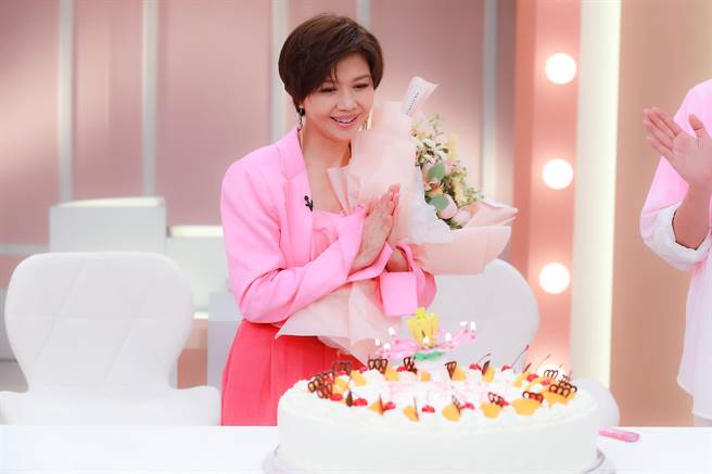 于子育將生日願望獻給大家。（民視提供）