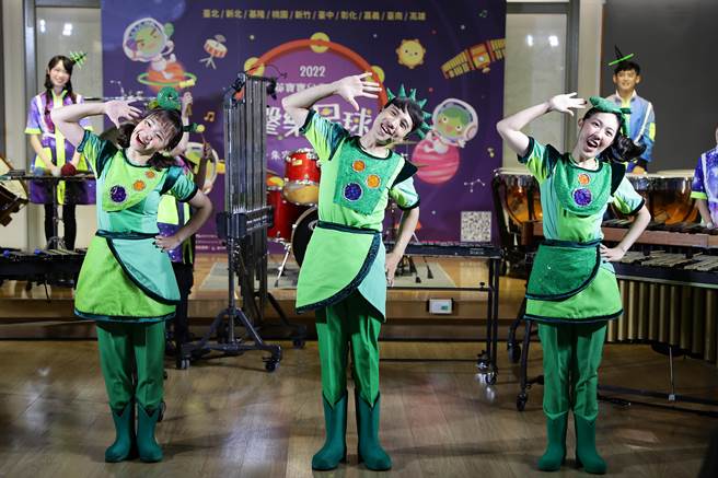 朱宗慶打擊樂團2022豆莢寶寶兒童音樂會記者會19日舉行，結合打擊樂與兒童劇場，讓孩子們在豆莢寶寶親近有趣的互動之下，輕鬆接觸高水準的音樂演出。（季志翔攝）