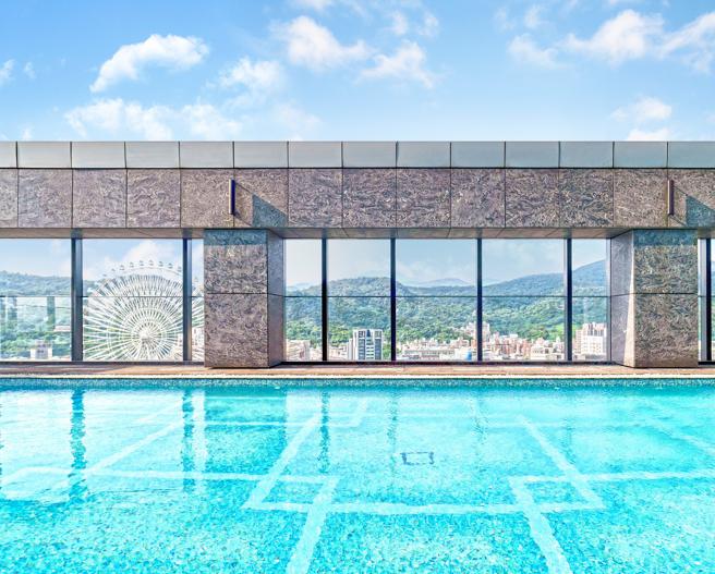 万豪国际集团旗下旅行计划「万豪旅享家」集结15家酒店推出一系列「旅行，豪懂你」夏季优惠活动，台北万豪酒店也参与活动并祭出会员优惠。（台北万豪酒店提供）