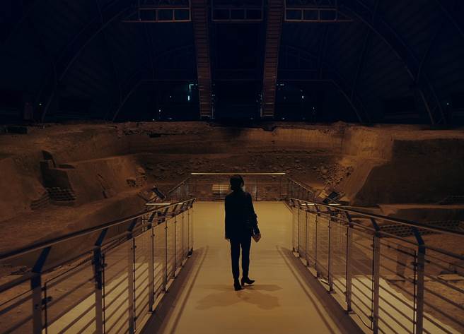 阮秋姮在片中一直以背影演戏。（传影提供）