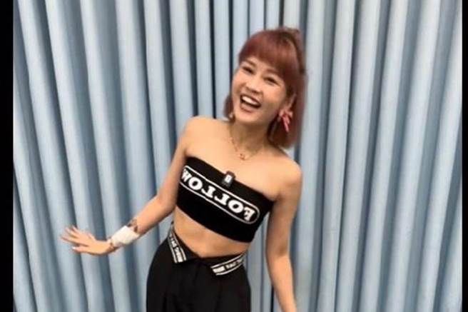 有網友在臉書「爆料公社」爆料，丟丟妹販賣「磷酸鹽蝦仁」，新北市衛生局將派員前往查察。（擷取自丟丟妹臉書）