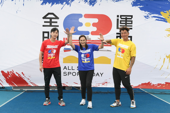 江宏傑（左起）、錢薇娟、郭泓志競爭激烈。（三立提供）