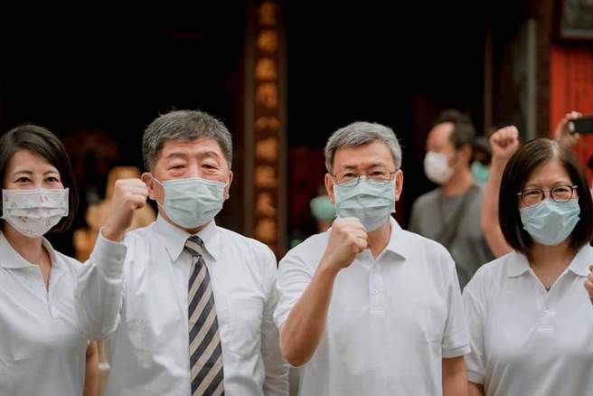 陈时中宣布邀前副总统陈建仁担任竞选团队主委。(图/取自陈建仁脸书)