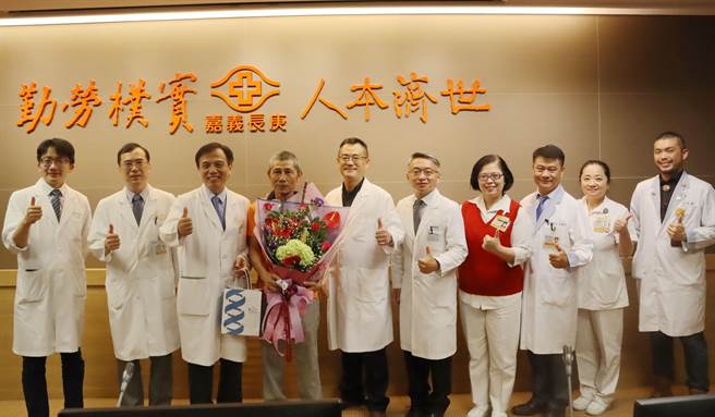 嘉长将再斥资3亿元，打造2间智慧型手术室，成立精准影像导引手术中心，提供多学科、一站式的手术治疗。（吕妍庭摄）
