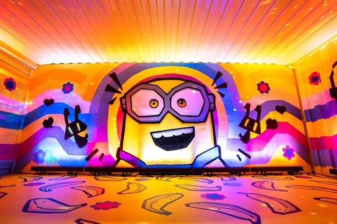 《小小兵2：格鲁的崛起》电影主题涂鸦彩绘货柜。（UIP提供）