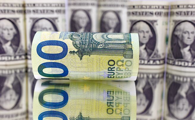 欧元跌至与美元平价，创近20年来新低。图／路透