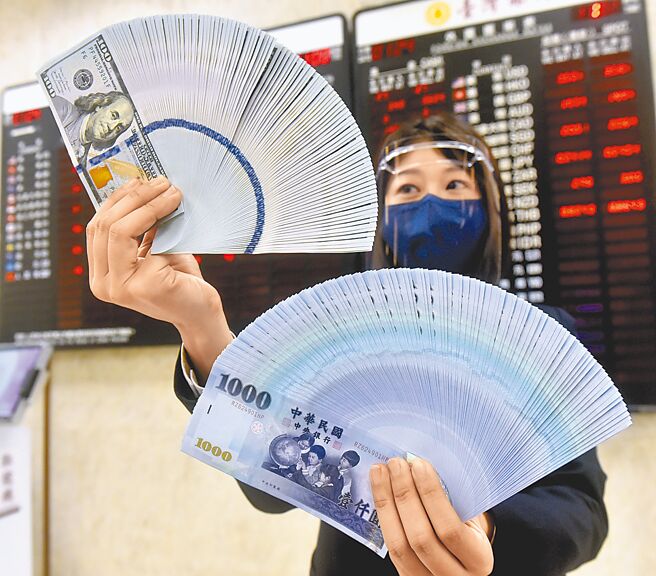 國安基金7月13日宣布進場護盤後，台股拉出連4紅。（本報資料照片）