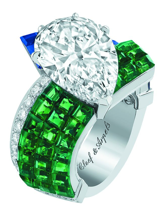 梵克雅宝Tissage Mysterieux戒指。（Van Cleef & Arples提供）