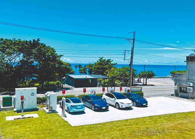 Tesla宣布開放「臺東－長濱跑者之家」站點，持續為車主打造最完整的超級充電生活圈。（Tesla提供）