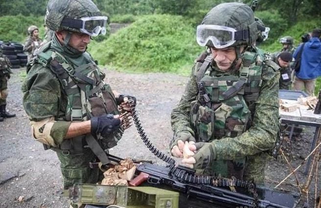 俄罗斯杜马提出《兵役义务与服役法》第34条修正案，允许40至65岁老年男性参军。首批50-65岁参军老年男性将在训练1个月后加入俄太平洋舰队155独立海军步兵旅。（图／网路）