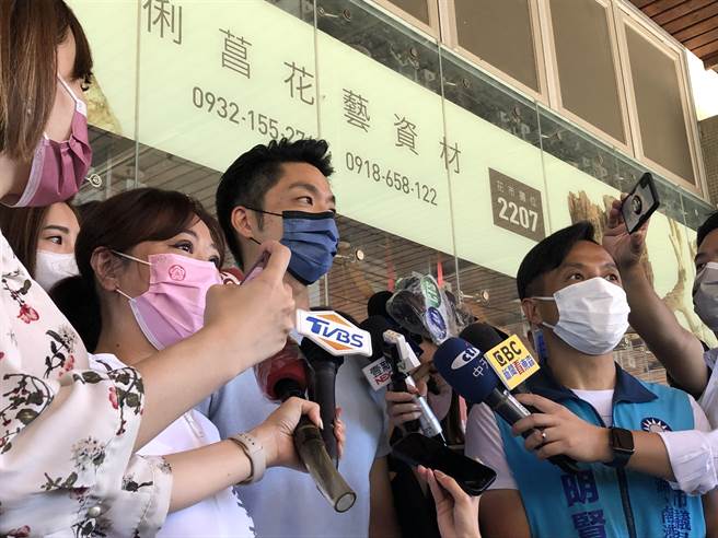 国民党台北市长参选人蒋万安受访。（张芷瑜摄）