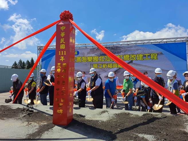 大安区北汕溪虹桥改建工程，今天正式开工动土。（陈世宗摄）