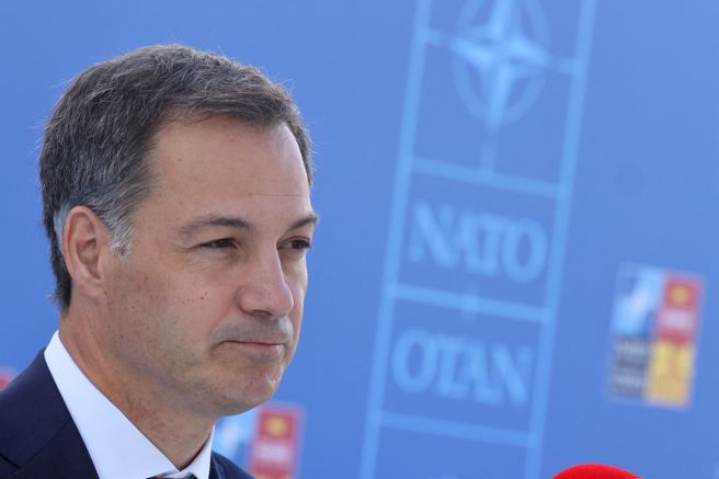 總理德克魯（Alexander De Croo）政府主張，這是讓被伊朗關押的比利時援助工作者凡德克提爾（Olivier Vandecasteele）重獲自由的唯一辦法。(圖／路透社)