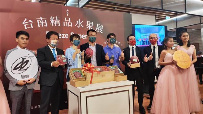 受到饲料价格高涨、缺蛋等影响，鸡蛋价格每台斤价格再涨2元，续破史上最高价，有立委批评农委会失职。（林良齐摄）