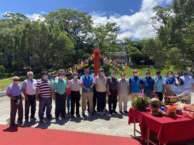 台东县池上乡万安国民小学21日举行活动中心动土典礼。（蔡旻妤摄）