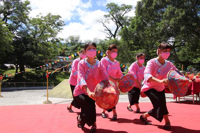 台东县池上乡万安国民小学21日举行活动中心动土典礼。（台东县府提供／蔡旻妤台东传真）