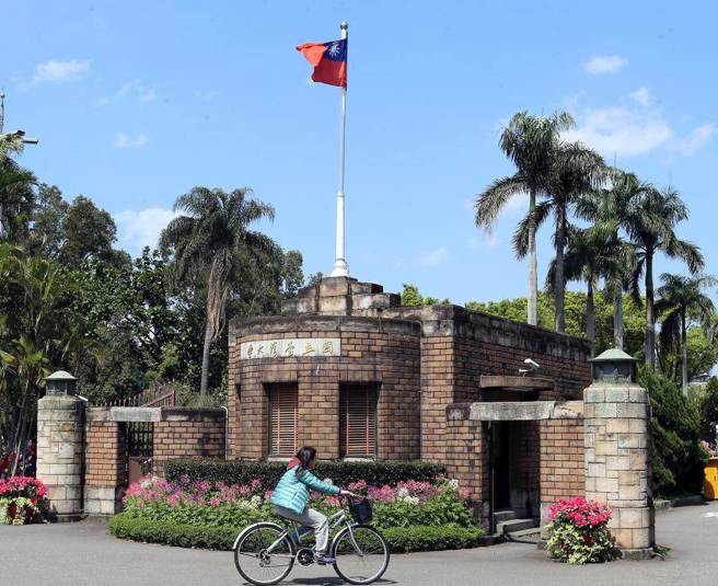 台大校门。（资料照片）