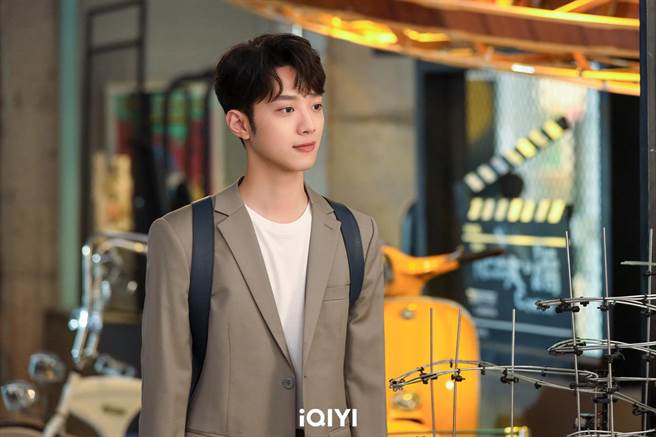 赖冠霖饰演阳光少年徐光兮。（爱奇艺国际站提供）