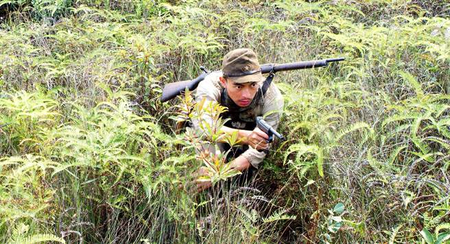 為飾演年輕版小野田寛郎，遠藤雄彌狂瘦11公斤。（海鵬提供）