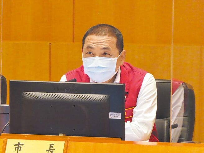 新北市长侯友宜昨表示，会扮演好新北市长角色，让新北市政跃进。（叶德正摄）